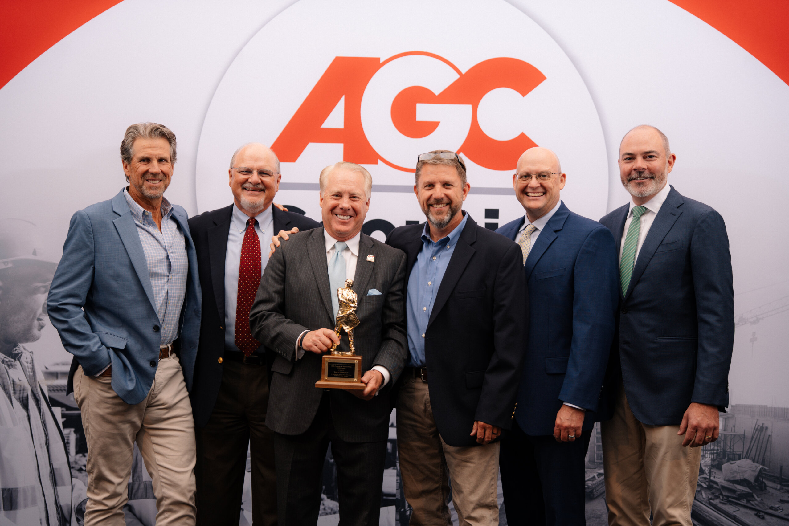 Doug Davidson Receives AGC Georgia SIR Award - New South Construction 2025